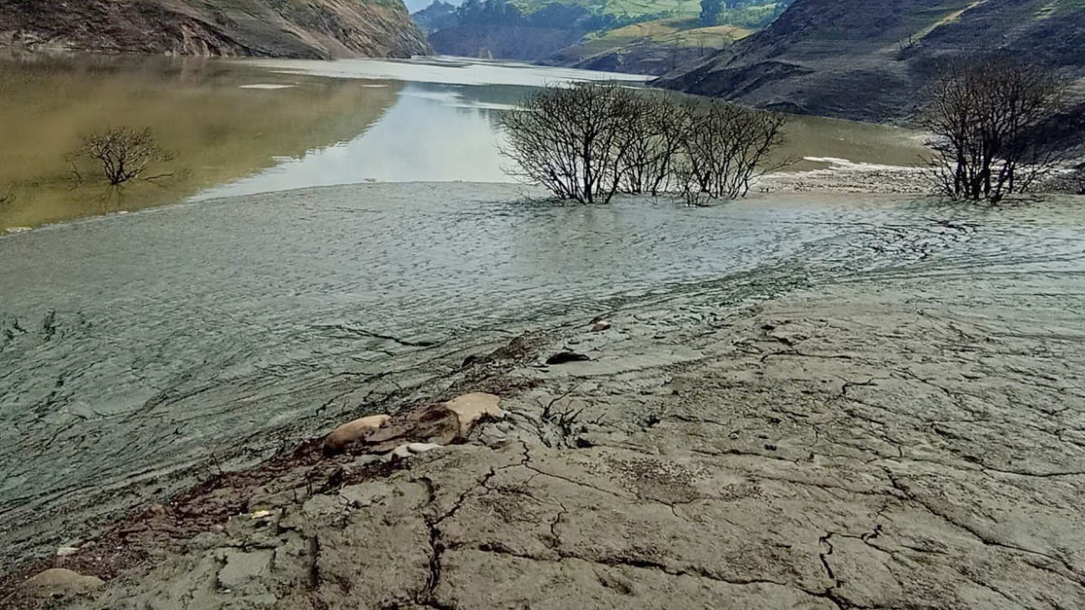 El agua del embalse de Mazar está debajo del nivel mínimo.