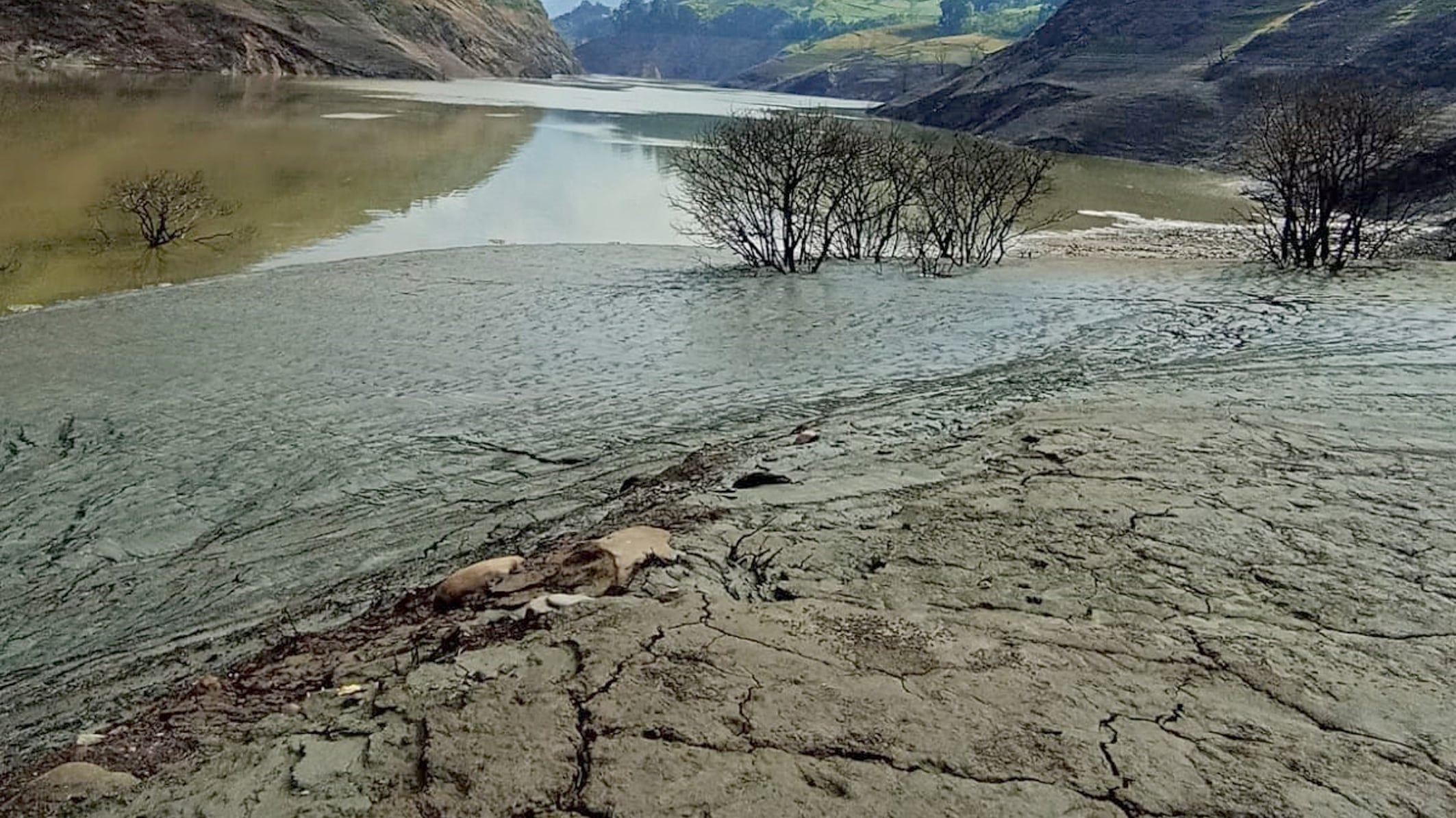 El agua del embalse de Mazar está debajo del nivel mínimo.