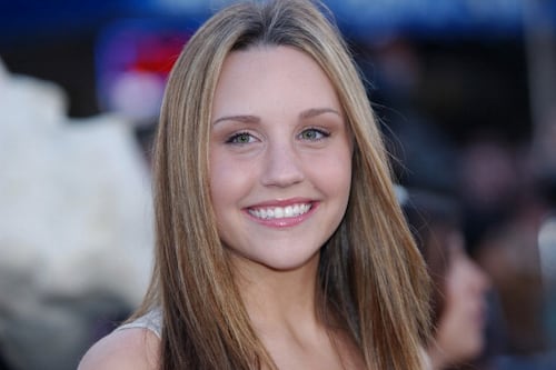 Estrella de Disney luce irreconocible a sus 38 años, las adicciones acabaron con su belleza