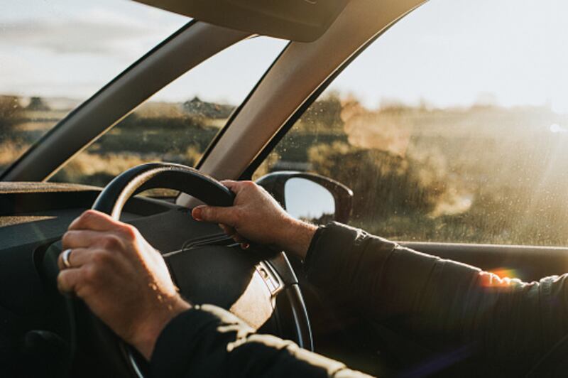 Lista de Verificación para Revisar tu Auto antes de un Viaje