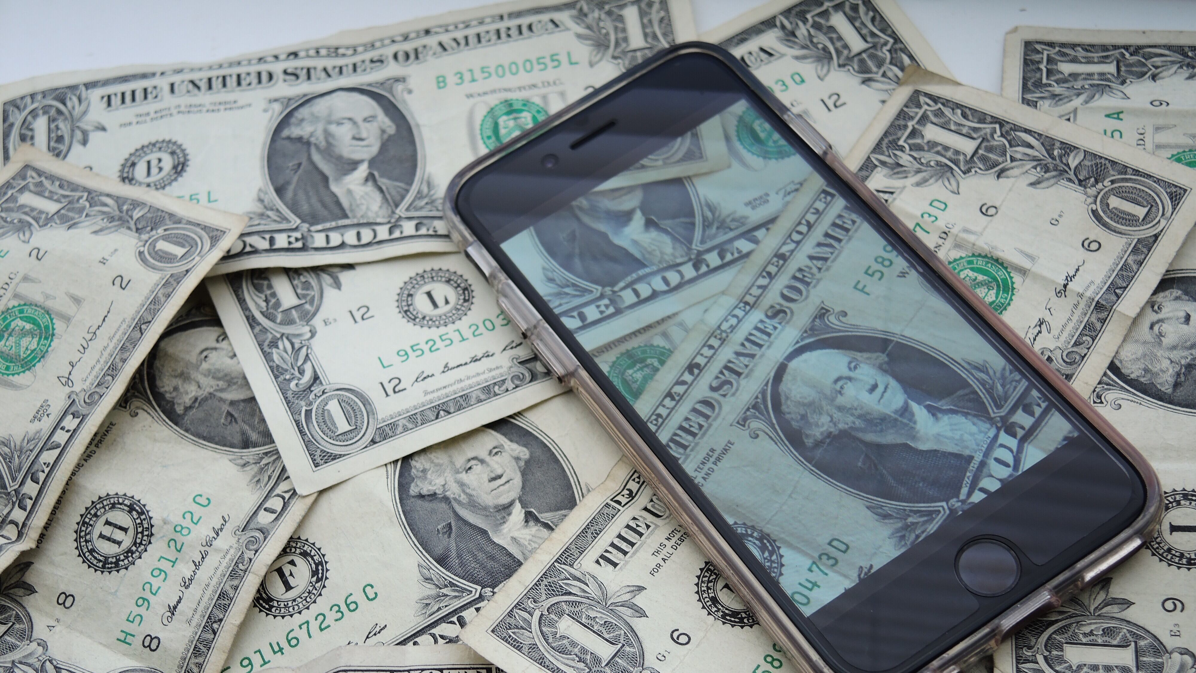 ¿Adiós al dinero en efectivo? El futuro de los pagos digitales en Ecuador