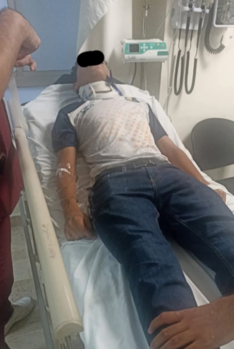 Un estudiante de la Preparatoria 2 de la UANL en Monterrey fue golpeado accidentalmente con un pupitre.