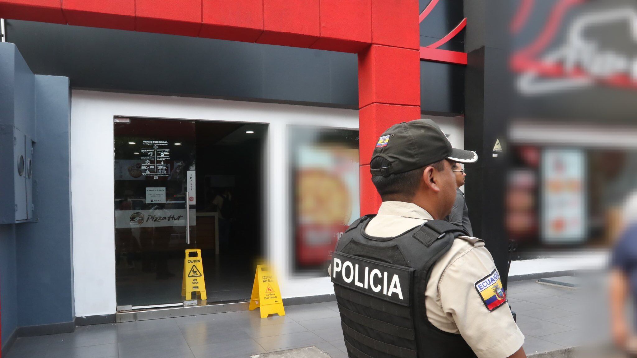 Lo que se sabe de delincuente que fue abatido tras robo en Pizzería en Guayaquil