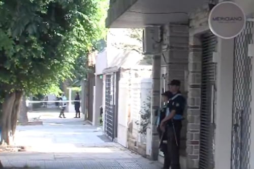 Hallan sin vida a dos niños y su niñera en un departamento de Argentina