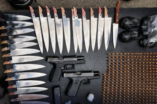 Operativo carcelario en Azuay deja varios objetos peligrosos incautados