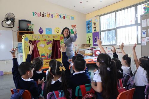 Así puedes postular a las vacantes de Especialista en Educación Continua abiertas por el Mineduc