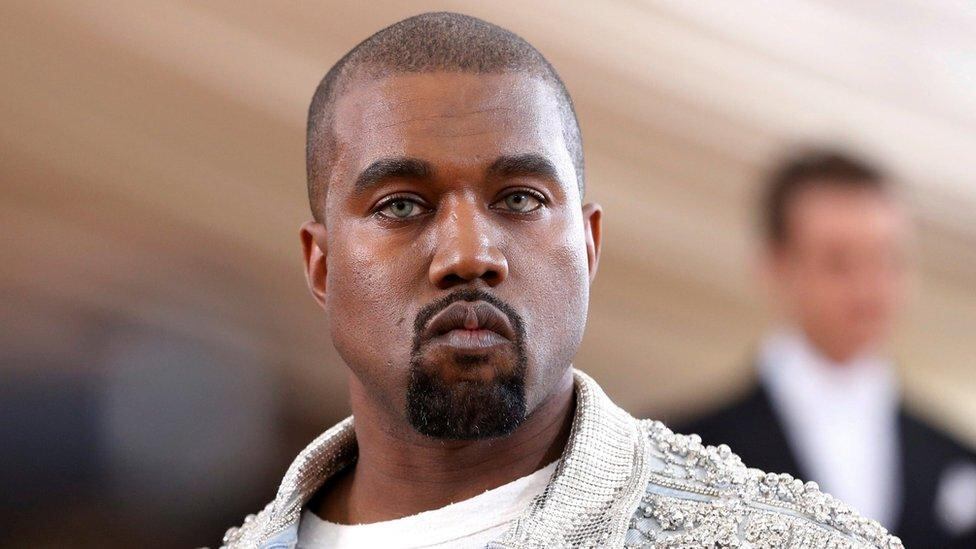 Kanye West se arrepiente de su comportamiento: “Amo a todas las personas”