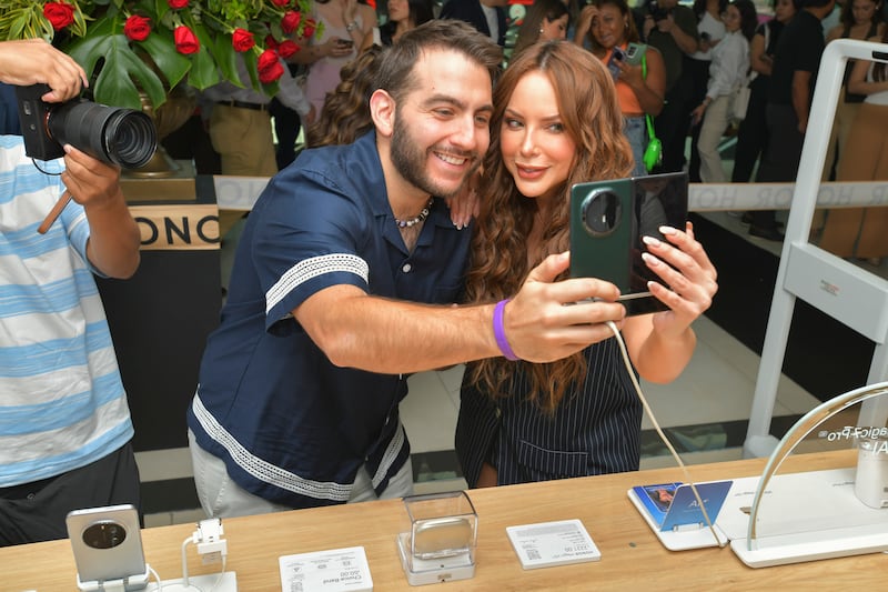 HONOR presenta el HONOR Magic 7 Pro y HONOR Magic V3