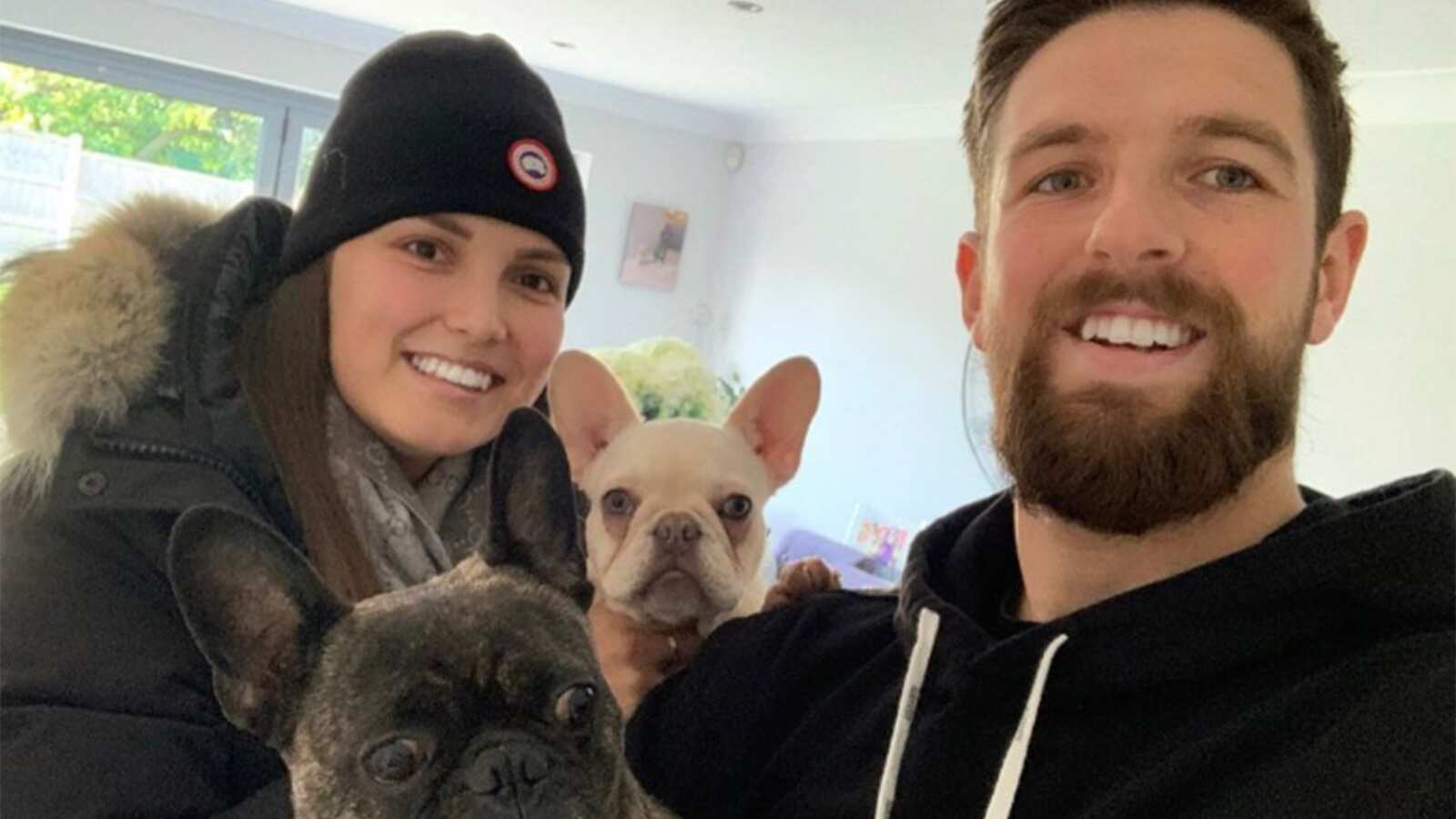 Estremecedor: futbolista dedicó una emotiva carta de amor a su esposa que murió a meses de su boda.