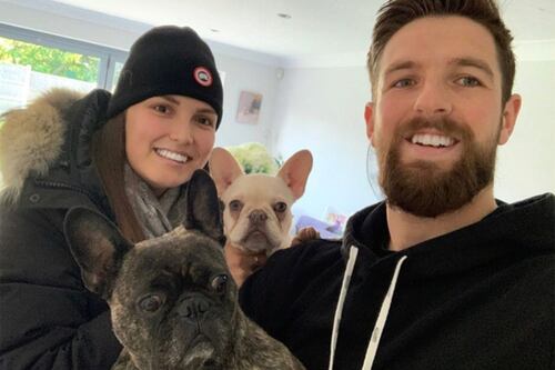 Estremecedor: futbolista dedicó una emotiva carta de amor a su esposa que murió a meses de su boda