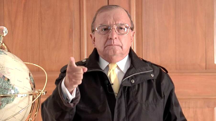 Twitter @AbAlvaroNoboa