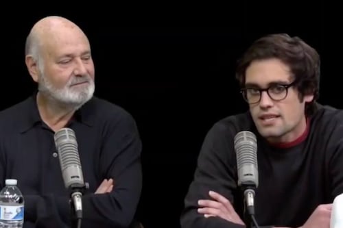 Nick Reiner, hijo del cineasta Rob Reiner, es detenido por homicidio tras muerte de sus padres