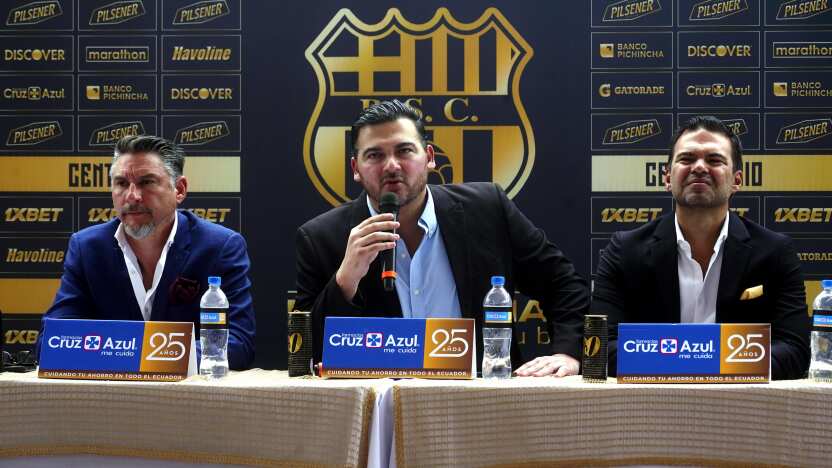 Antonio Álvarez con la Gran Noche Centenario de Barcelona SC