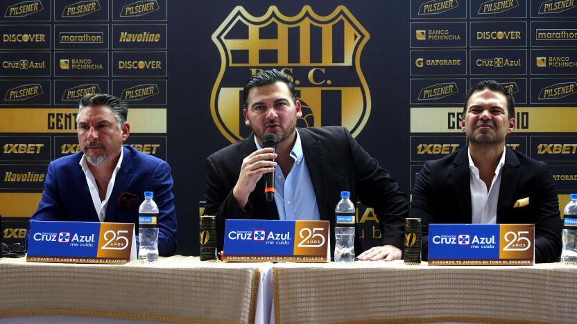 Antonio Álvarez con la Gran Noche Centenario de Barcelona SC