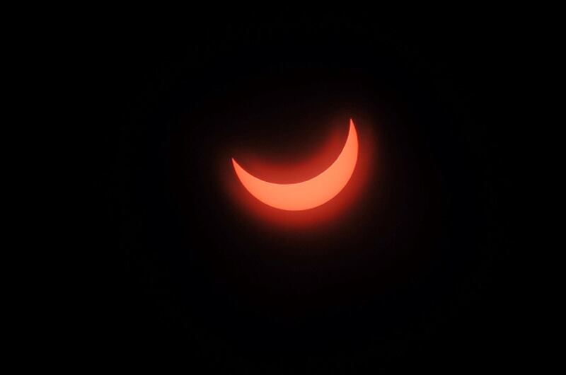 Activaron la Máquina de Dios justo en el día del eclipse total de sol