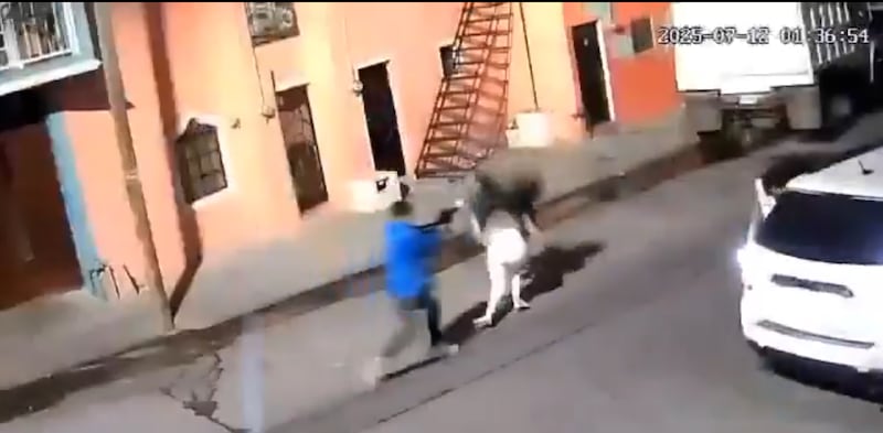 Mujer fue asesinada con un fusil por expareja