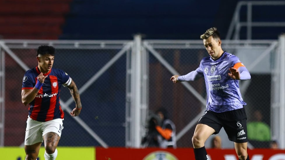 Richard Schunke con el Independiente del Valle ante San Lorenzo