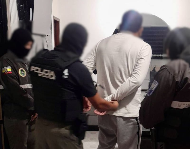 Operativo policial y fiscal durante allanamientos del caso Jaque a la ANT