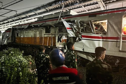 El resultado del fatalchoque de trenes en Indonesia