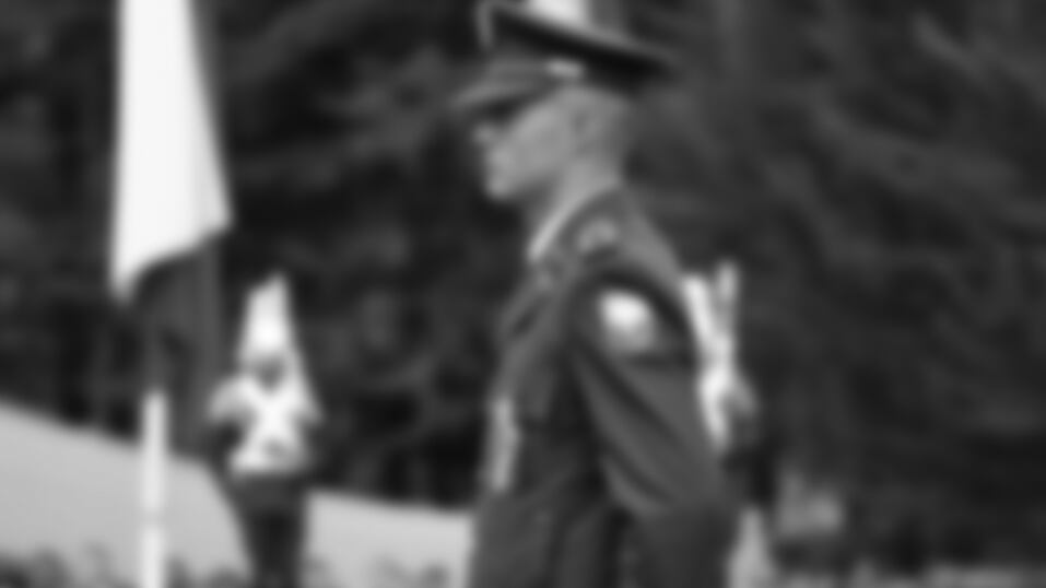 Policía fue asesinado mientras vendía productos junto a su madre