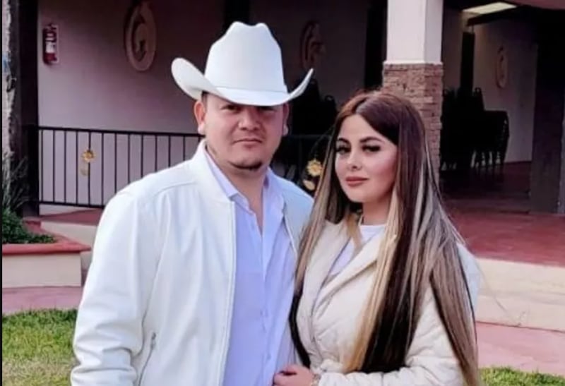 El cantante mexicano fue asesinado en una carretera junto a su esposa y dos hijos  adolescentes