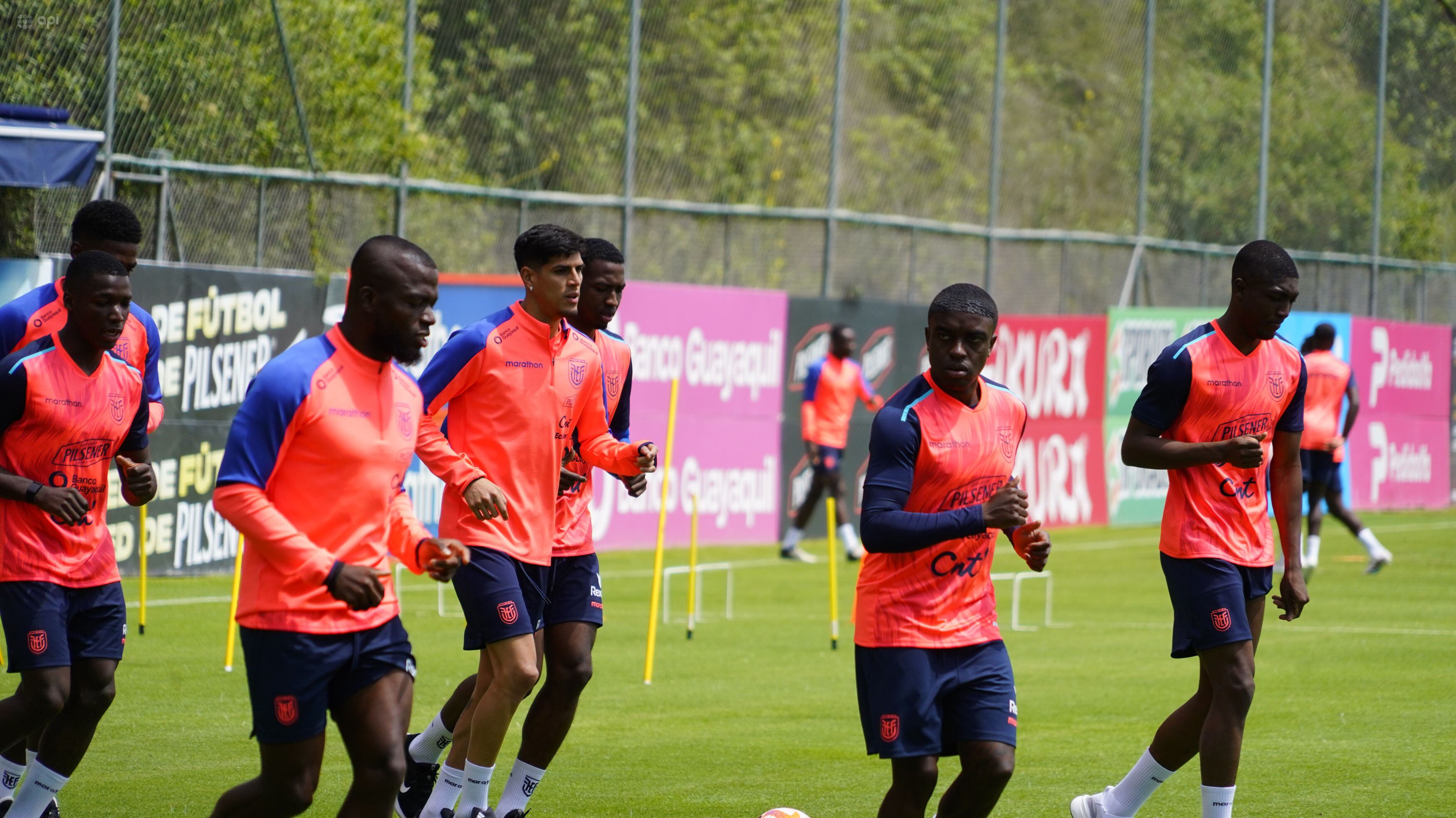 Entrenamiento de la Selección Nacional de Fútbol, La Tri, previo a su encuentro contra su similar de Venezuela por la fecha 13 de las Eliminatorias mundialistas 2026.
API / Daniel Molineros