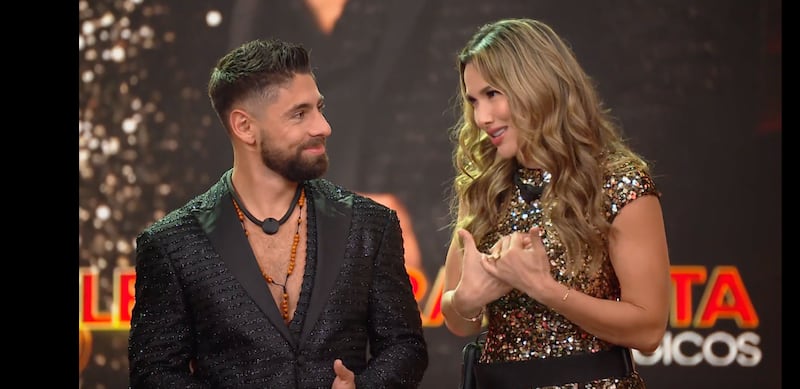 Alejandra Jaramillo y Beta Mejía en "Apostarías por mí"