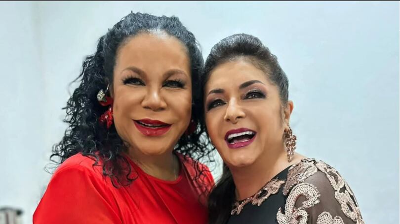 Paulina Tamayo y Eva Ayllón