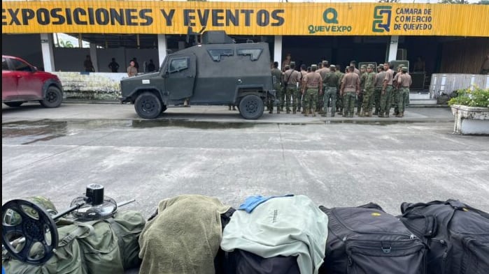 Militares desalojados