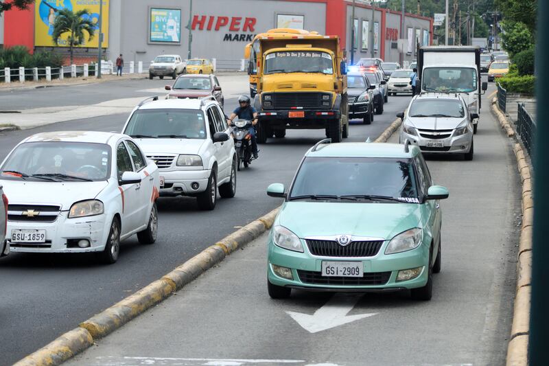 Las infracciones en las que se puede solicitar la sustitución del 100% son: Invadir el carril del Sistema Metrovía y
bloquear intersecciones.