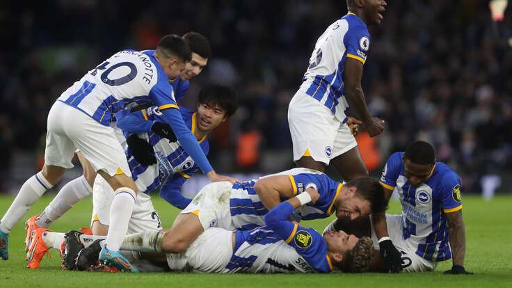 Con intensa actuación de los ecuatorianos, el 'Ecua-Brighton' le ganó el duelo al Bournemouth.