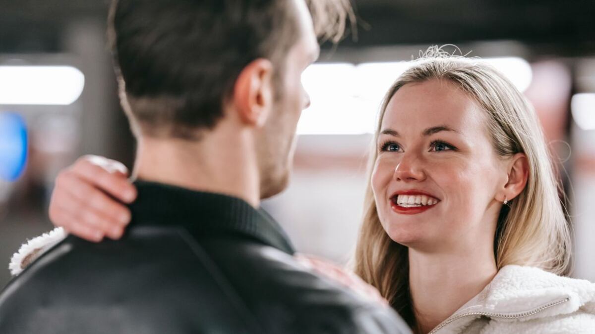 Aunque el amor no puede forzarse, hay pequeños gestos que podemos hacer para enamorar a una persona