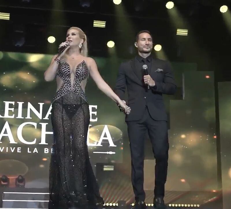 Carolina Jaume en la elección de la Reina de Machala 2024