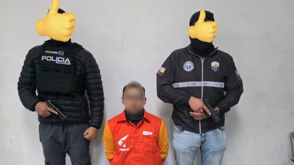 Despachador de una gasolinera en el norte de Quito intimidaba a sus víctimas enviando fotos del domicilio para exigir dinero. Foto: Ministerio del Interior