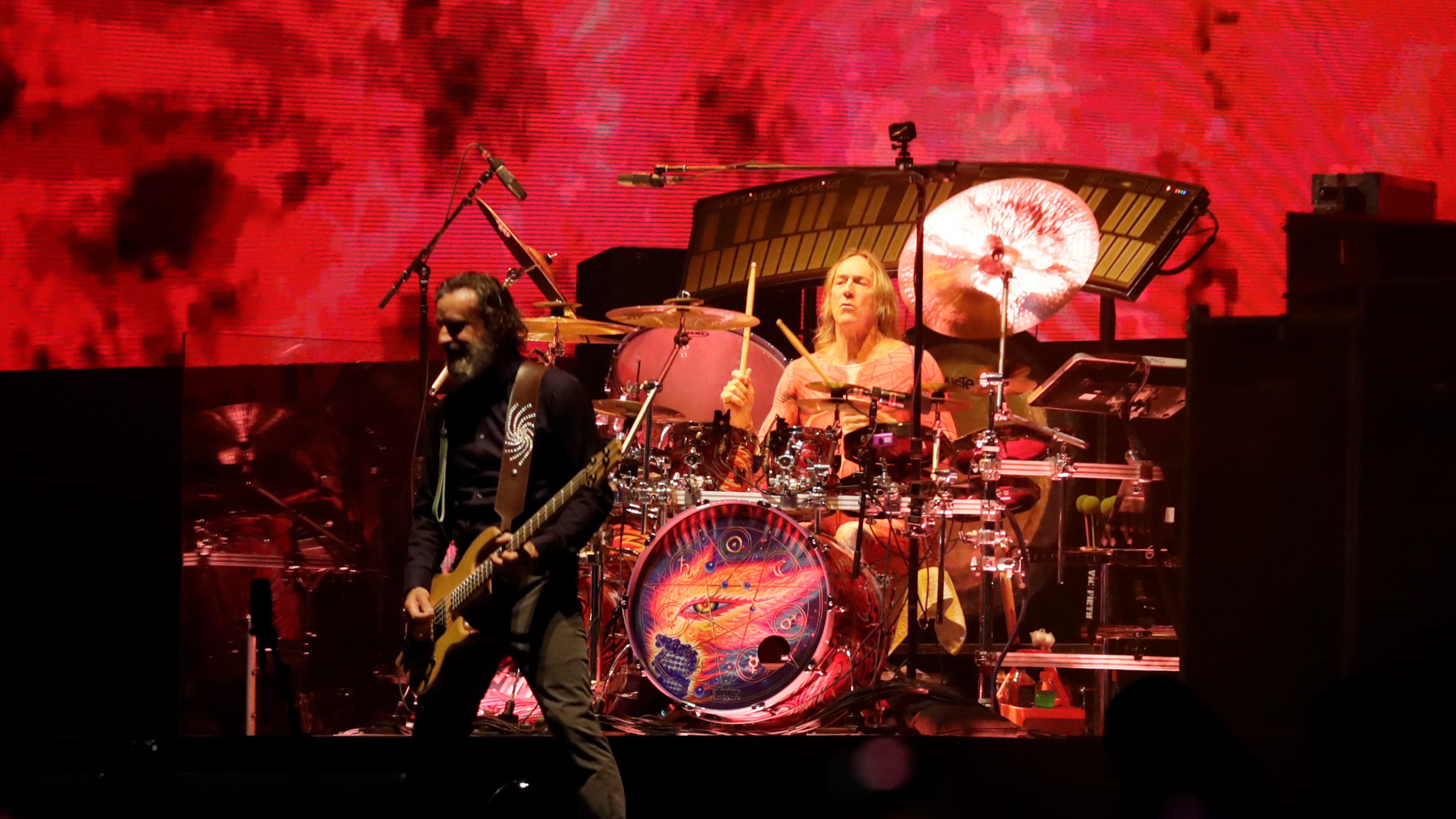 La banda estadounidense Tool se presenta durante el segundo día del Festival Estéreo Picnic este viernes, en Bogotá (Colombia). EFE/ Carlos Ortega