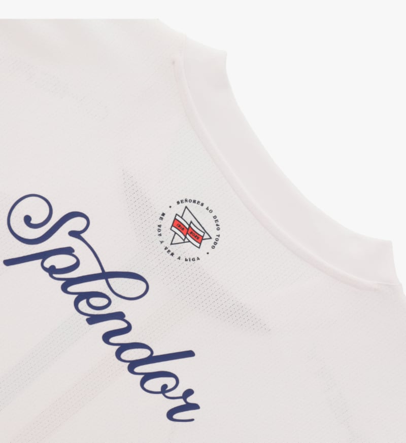 LDU lanza camiseta conmemorativa por sus 107 años