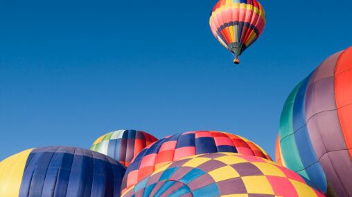 Globos aerostáticos en la Mitad del Mundo
