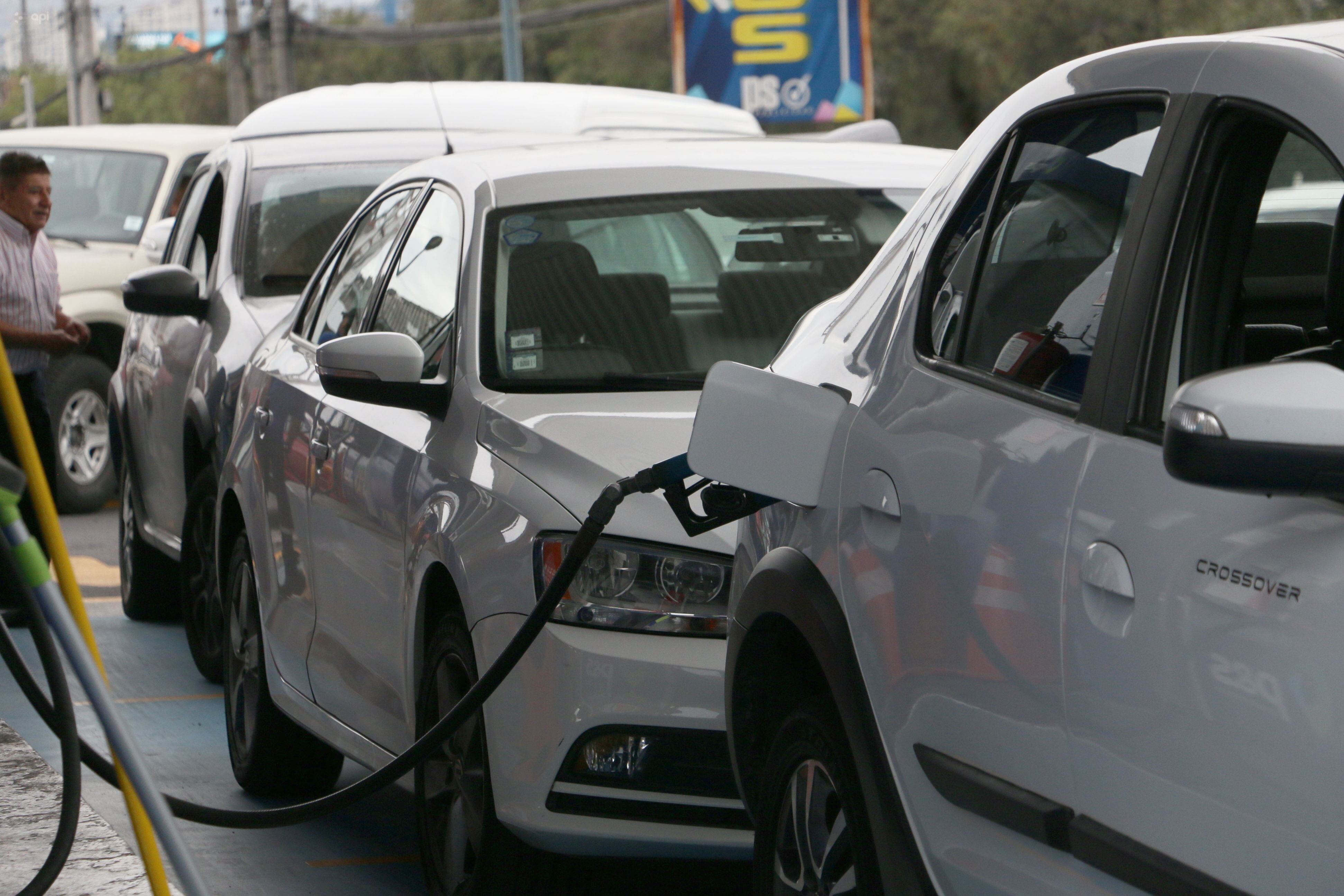 Estos son los nuevos precios de las gasolinas Extra, Ecopaís, Súper y Diésel que rigen desde el 12 de mayo