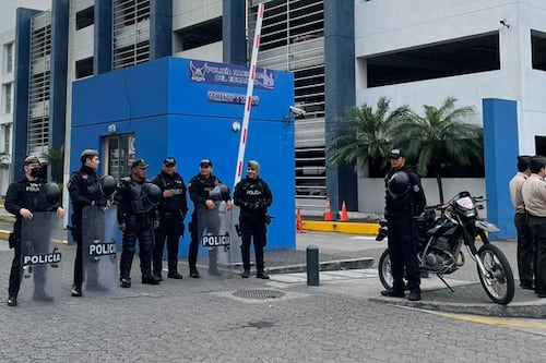 Alerta por explosivos cerca de un cuartel policial en Guayaquil