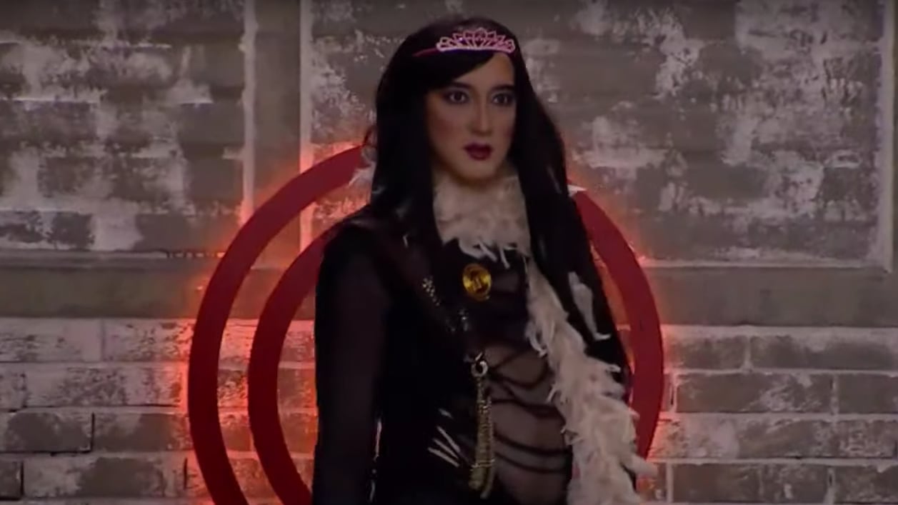 Anthonny Swagg se viste de mujer en MasterChef Celebrity Ecuador