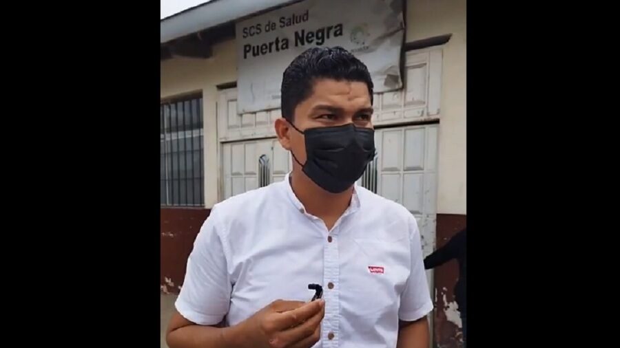 Ecuador: Asaltan a periodista en plena transmisión en vivo cuando reportaba el robo a una funcionaria