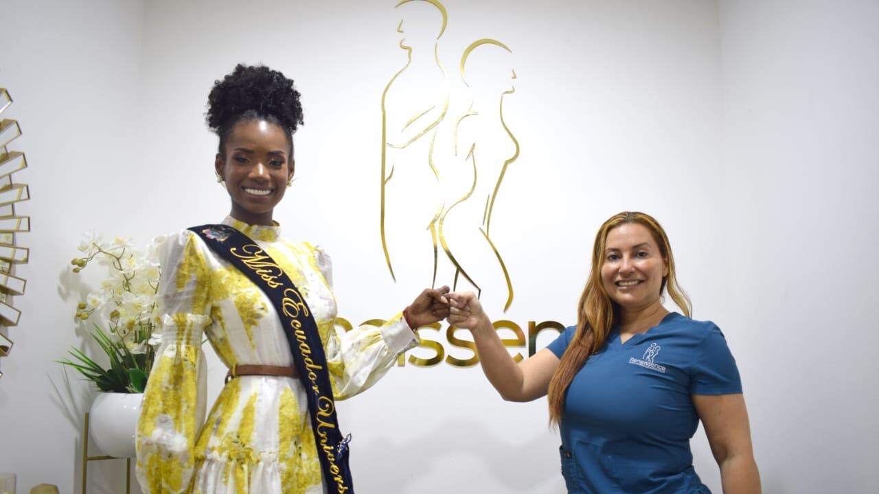 Nayelhi González, Miss Ecuador; y la doctora Gabriela Rodríguez.