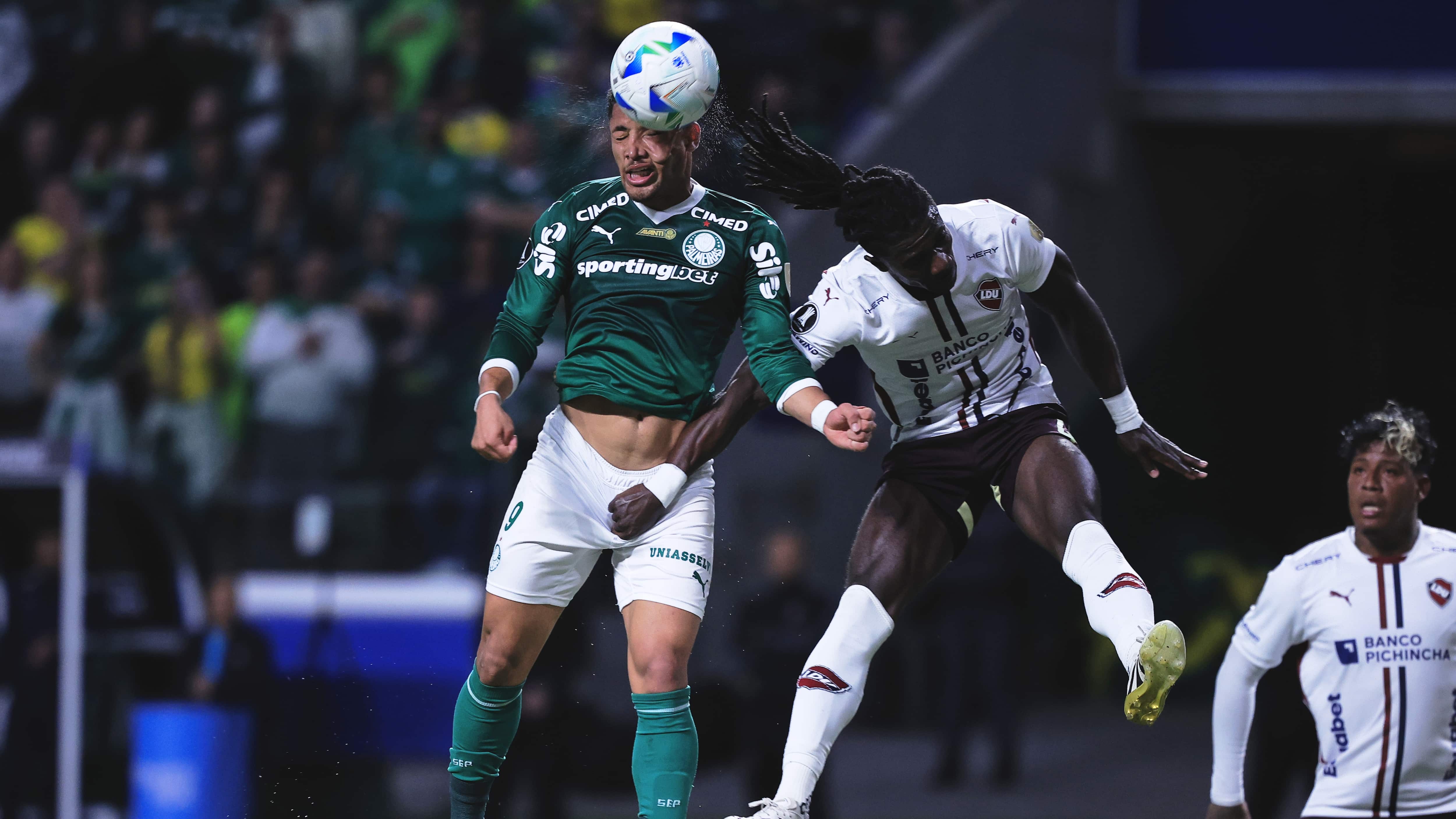 Palmeiras va 2-0 en los primeros 45 de la semifinal ante Liga de Quito.