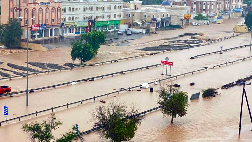 El ciclón Shaheen en Omán