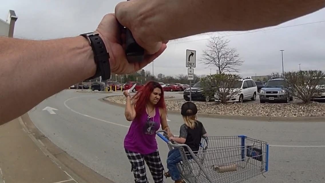 Mujer fue abatida por la policía tras atacar a un niño de tres años con un cuchillo en Nebraska - Fuente: AlertaMundo