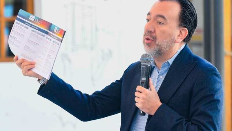 Quito ofrece transporte gratuito para asistir a la Feria Internacional del Libro 2025