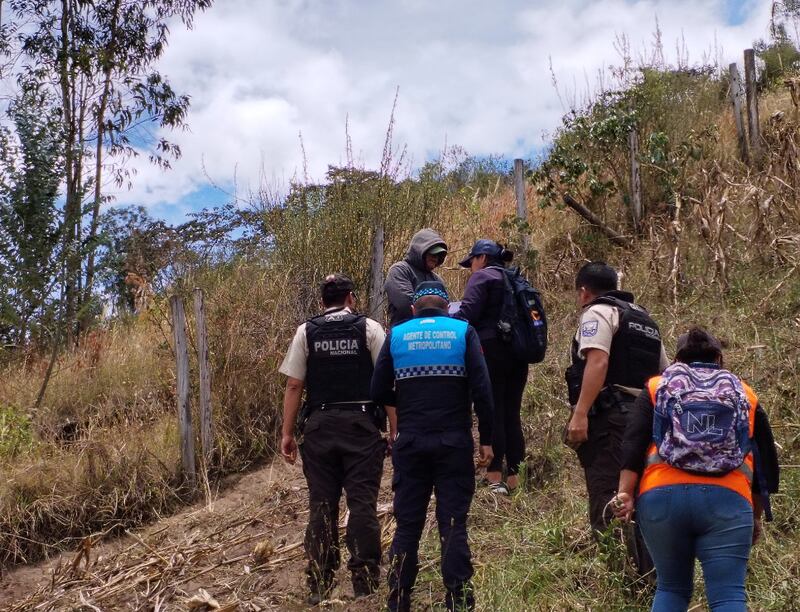 Procedimiento sancionador a un ciudadano por la infracción de incinerar a cielo abierto en la parroquia de Guangopolo.