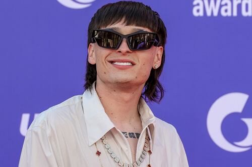 Peso Pluma y su novia se hicieron unos tatuajes para sellar su amor