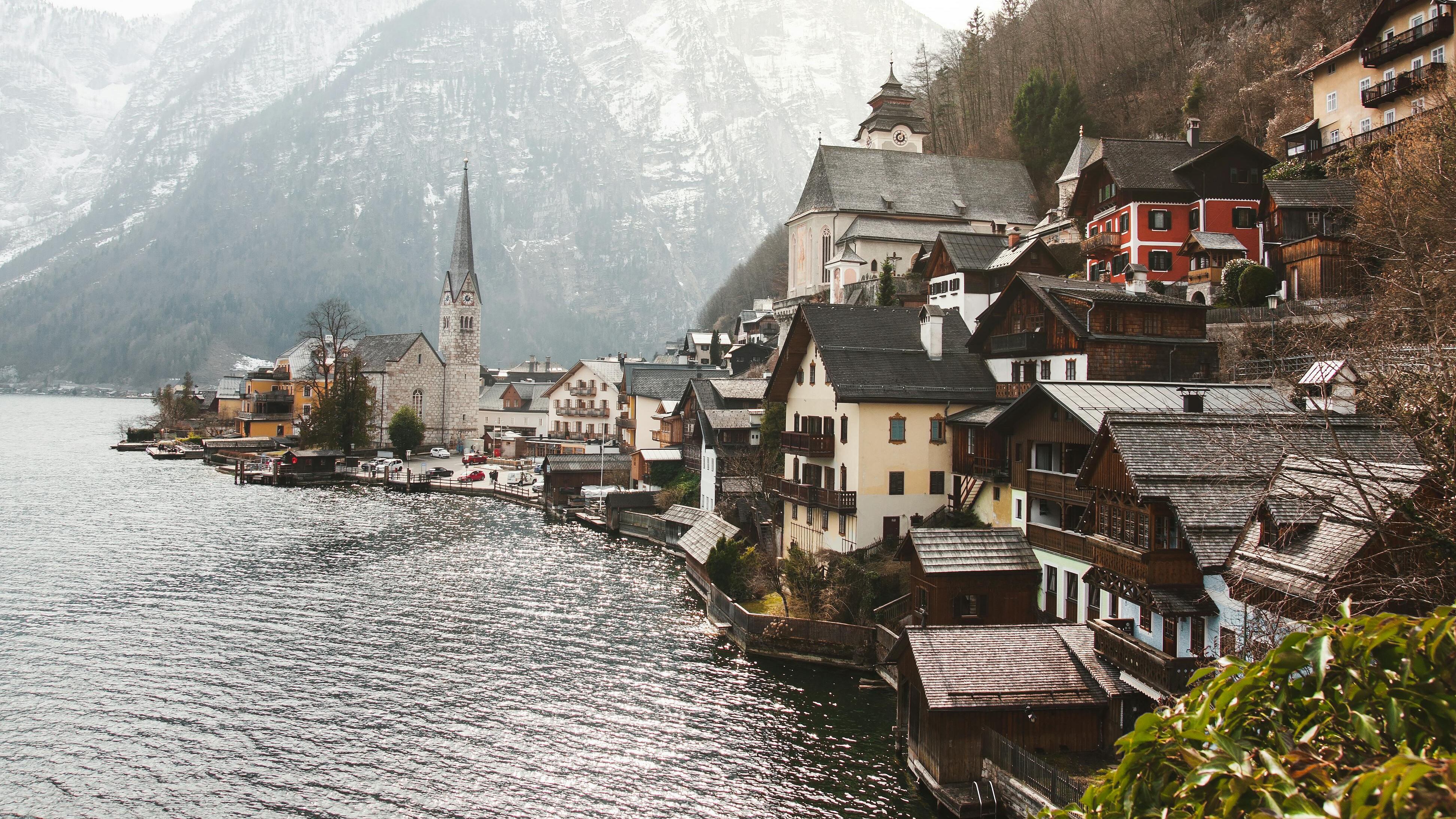 El país europeo que busca trabajadores, ofrece salarios de 3000 euros y alojamiento gratuito