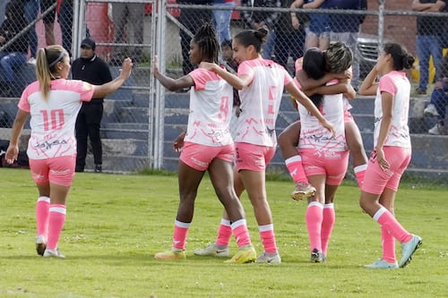 Club Ñañas y una oportunidad soñada para sus hinchas más jóvenes durante el partido ante Quito FC